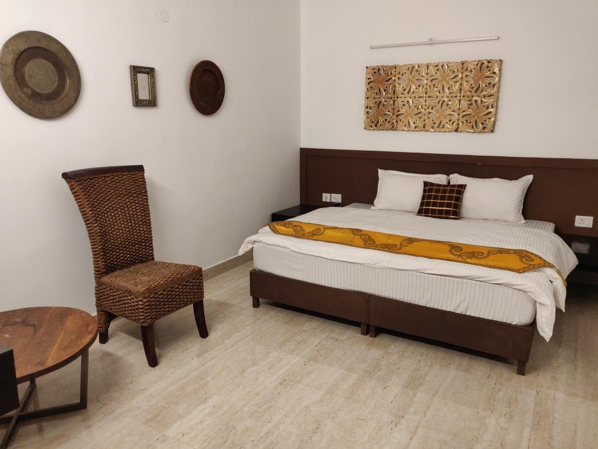 Deluxe Room — view 3